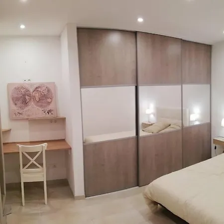T2 Rez De Proche Bord De Apartman