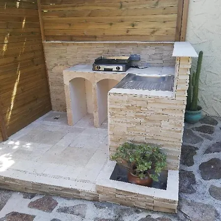 T2 Rez De Proche Bord De Daire